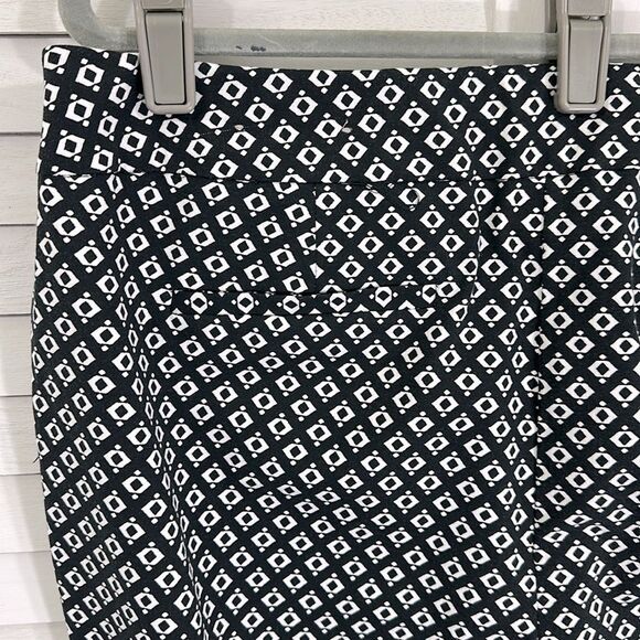 Chico's Pants Size 3P (16P) Brigitte Pull On Tassel Hem - Picture 8 of 12